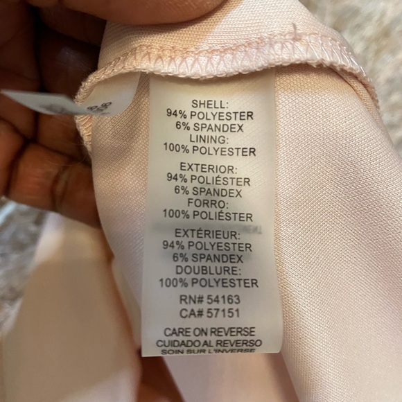 Calvin Klein Blush colored Sheath dress with 3/4 length Tulip sleeves. Size 6 - Picture 7 of 7